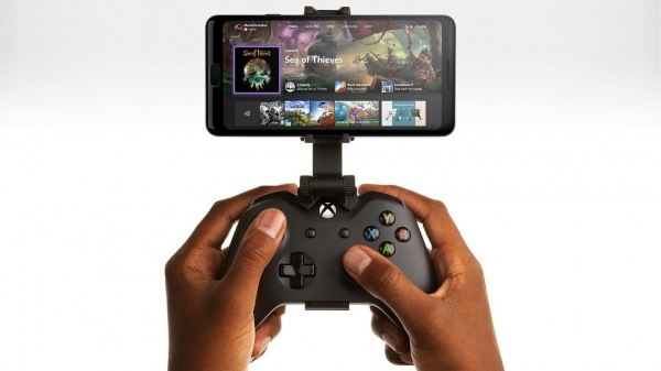 Microsoft запустила в Росcии аналог PS4 Remote Play, позволяющий стримить игры с Xbox One на смартфоны